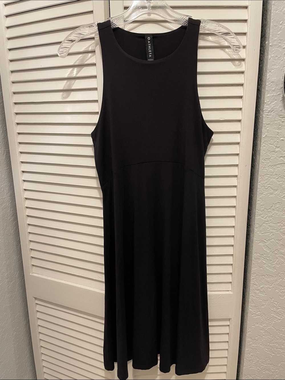 Athleta Black Sleeveless Midi Dress